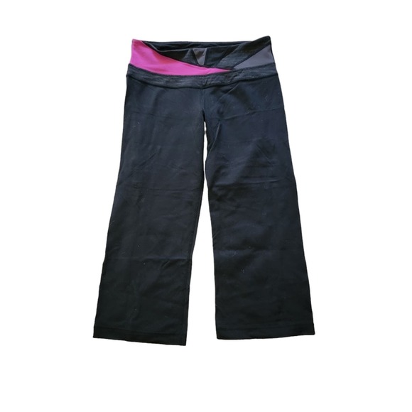Lululemon Groove Crop Flare Yoga Pants Raspberry/Black Size 6 - Picture 1 of 4